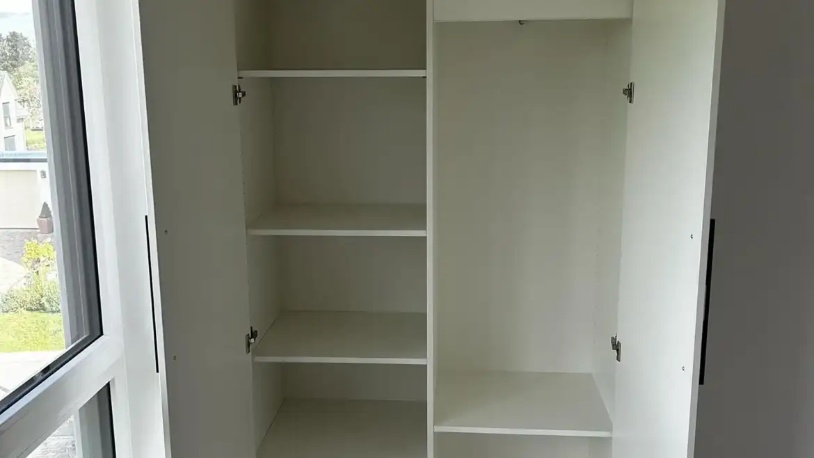 Schrank